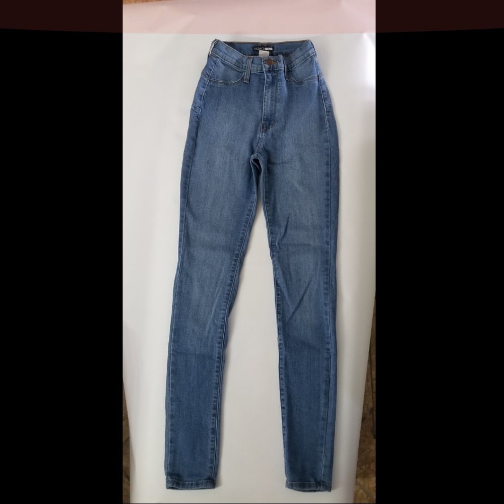 FASHION‎ NOVA High waisted jeans